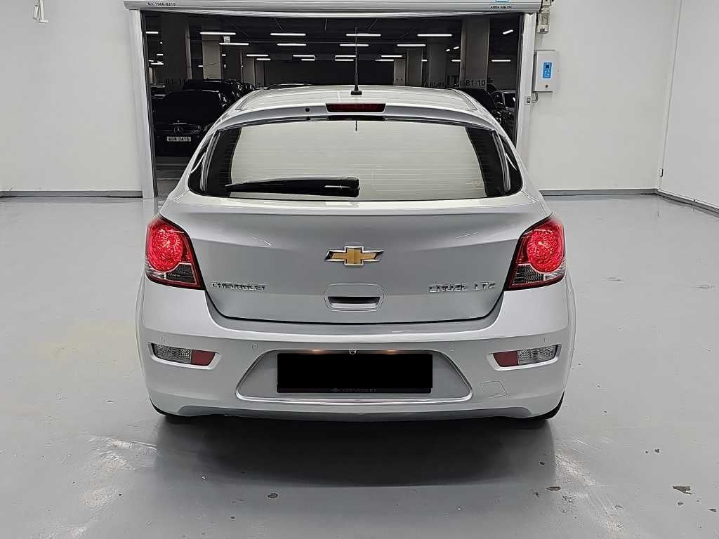 CHEVROLET Cruze — photo 03