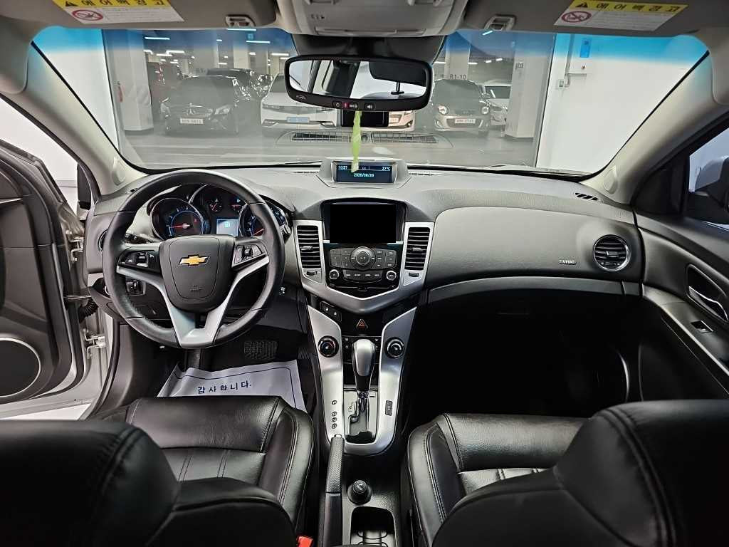 CHEVROLET Cruze — photo 07