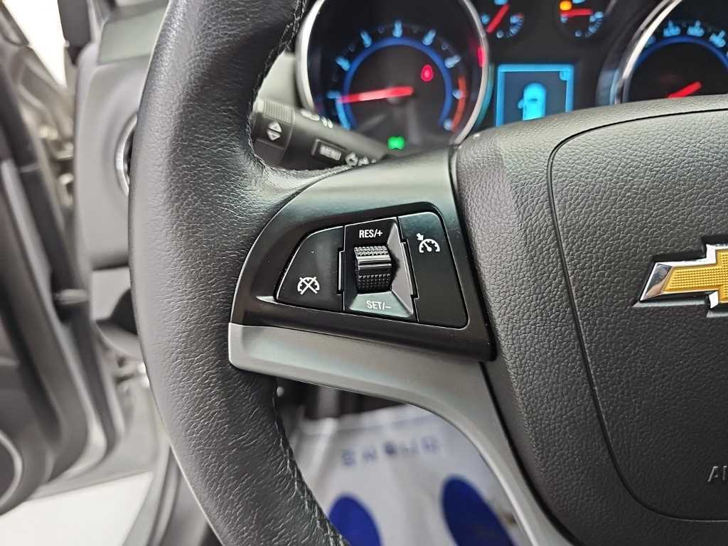 CHEVROLET Cruze — photo 17