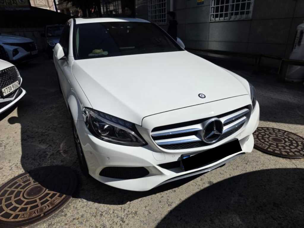 Mercedes-Benz C-Class — photo 01