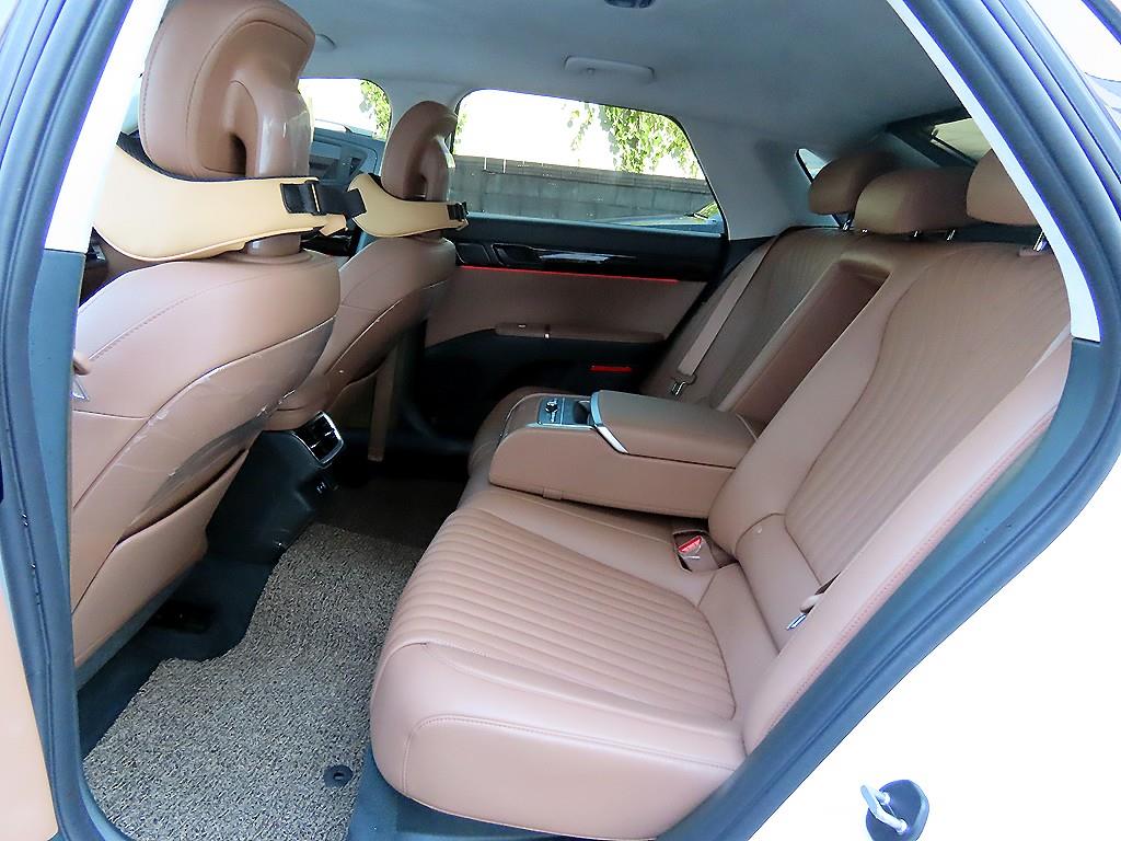 Hyundai Grandeur — photo 06