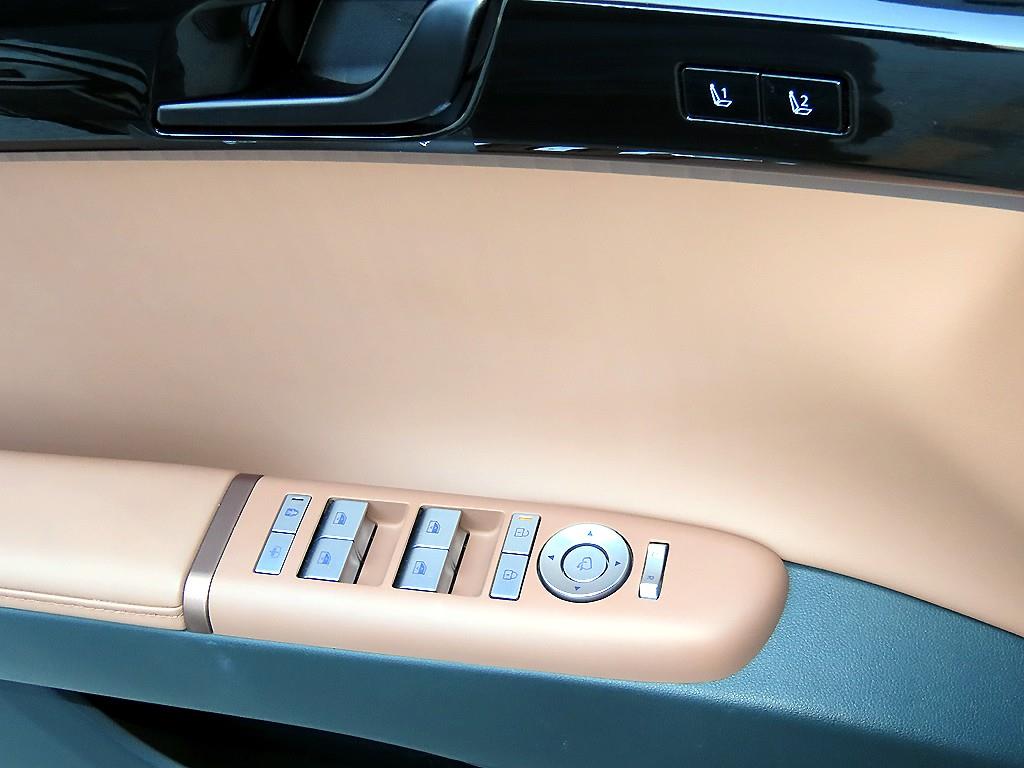 Hyundai Grandeur — photo 11