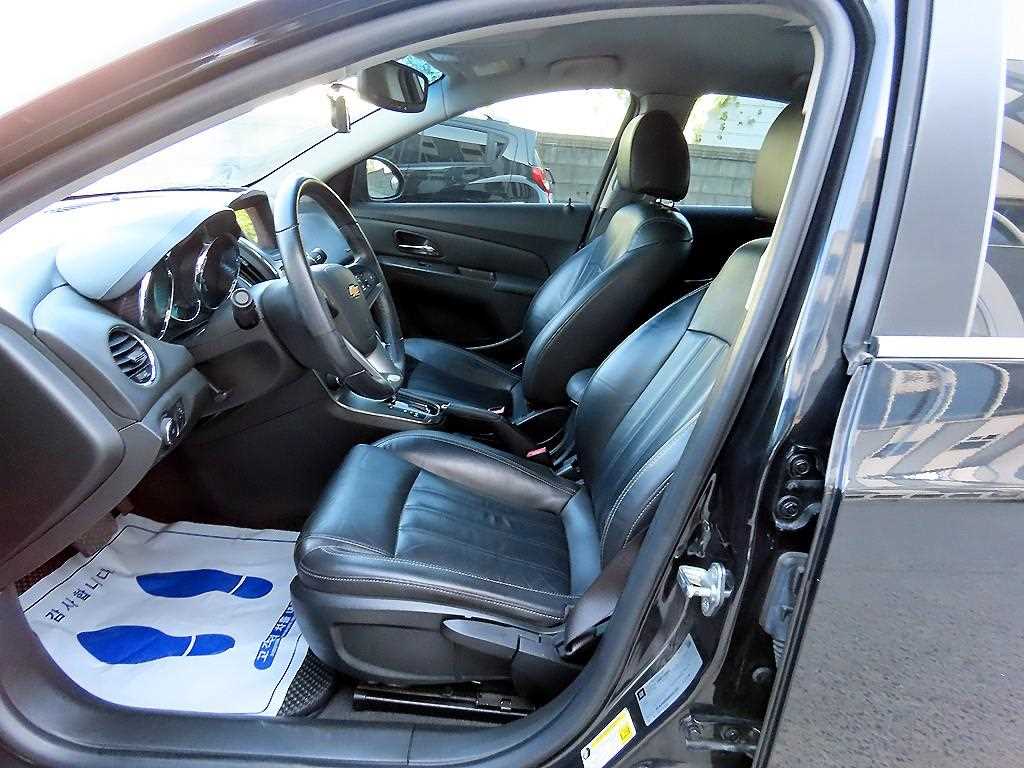 CHEVROLET Cruze — photo 05