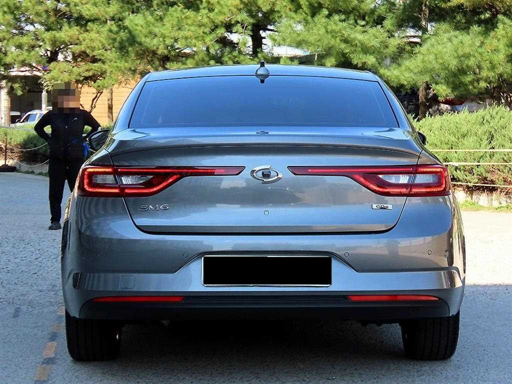 RENAULT SM6 — photo 04