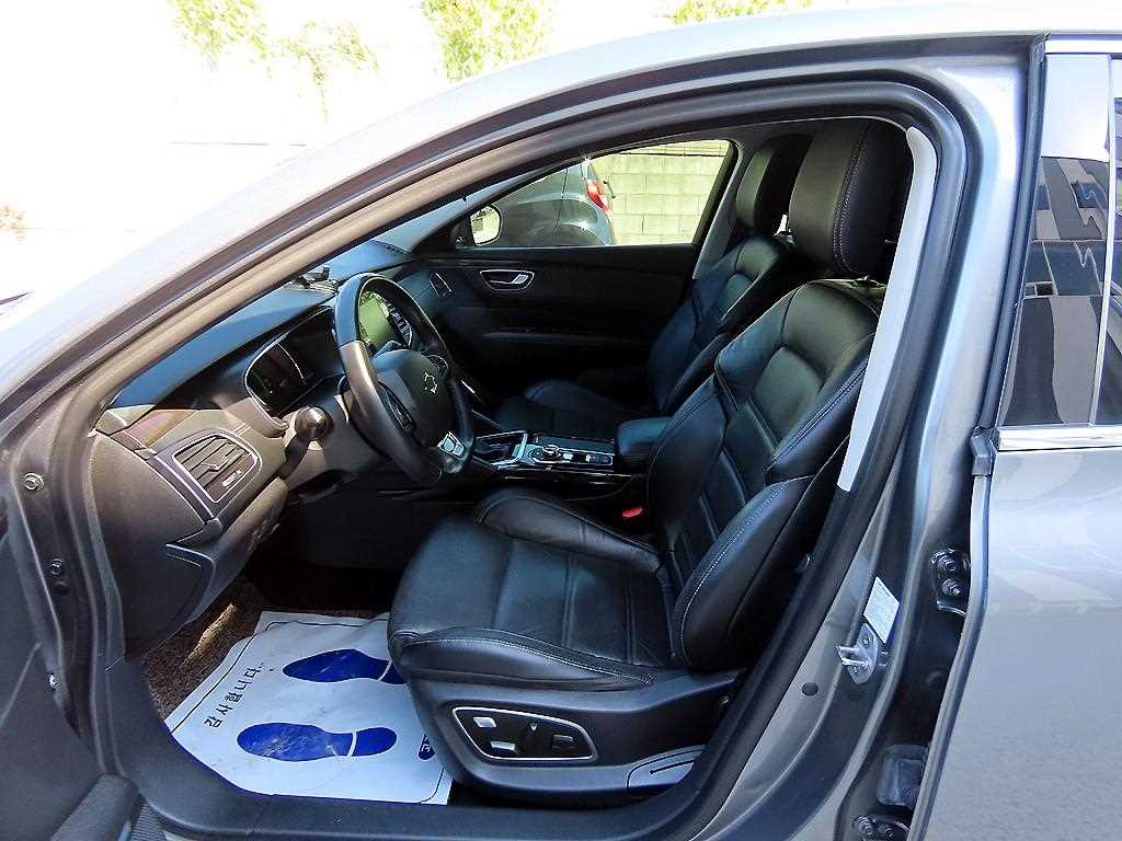 RENAULT SM6 — photo 05