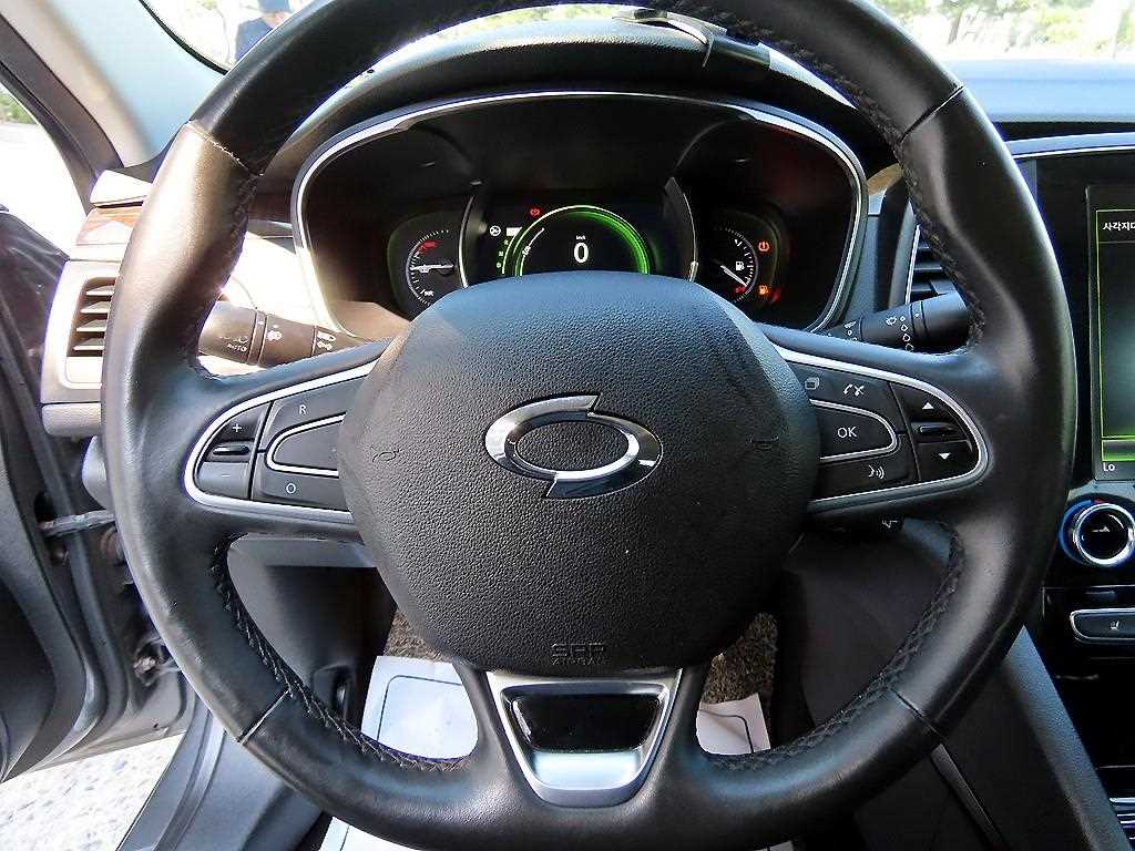RENAULT SM6 — photo 08