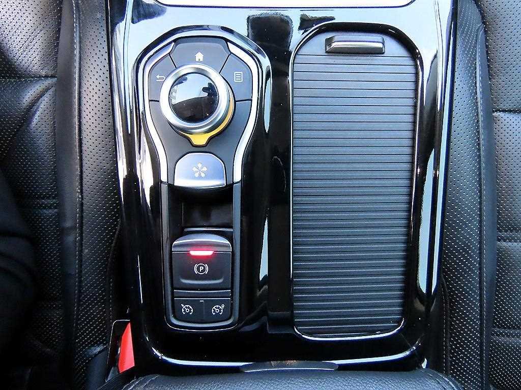 RENAULT SM6 — photo 13