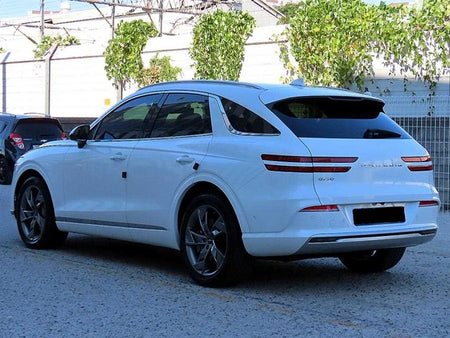 Genesis GV70 — photo 03