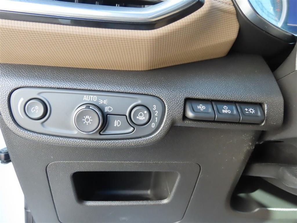 CHEVROLET Trailblazer — photo 12
