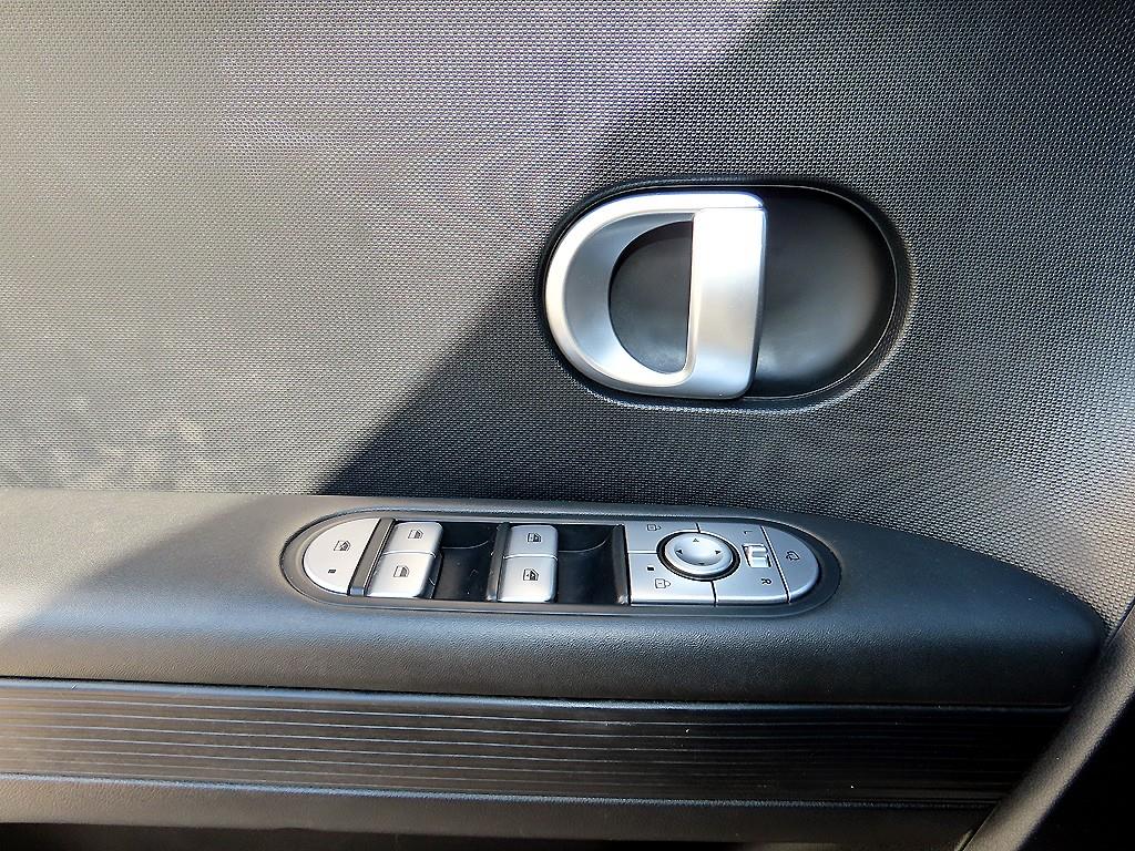 Hyundai Ioniq5 — photo 10