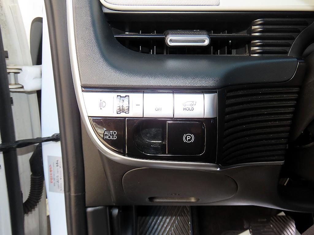 Hyundai Ioniq5 — photo 11