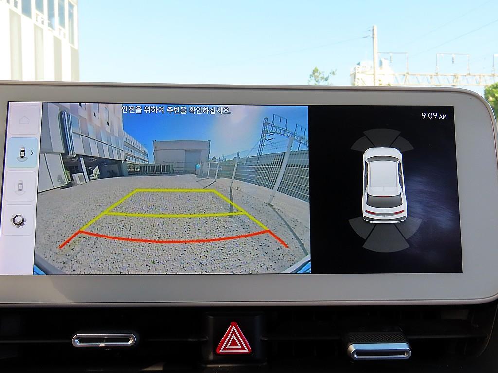 Hyundai Ioniq5 — photo 13
