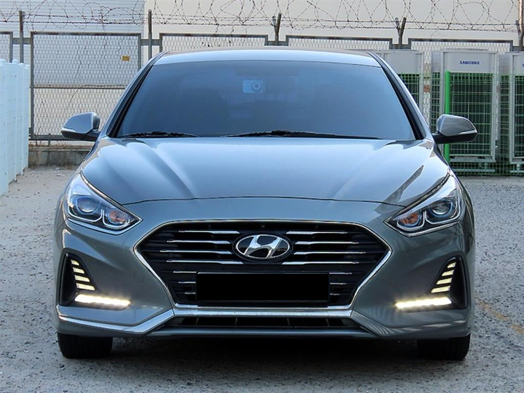 Hyundai Sonata — photo 01