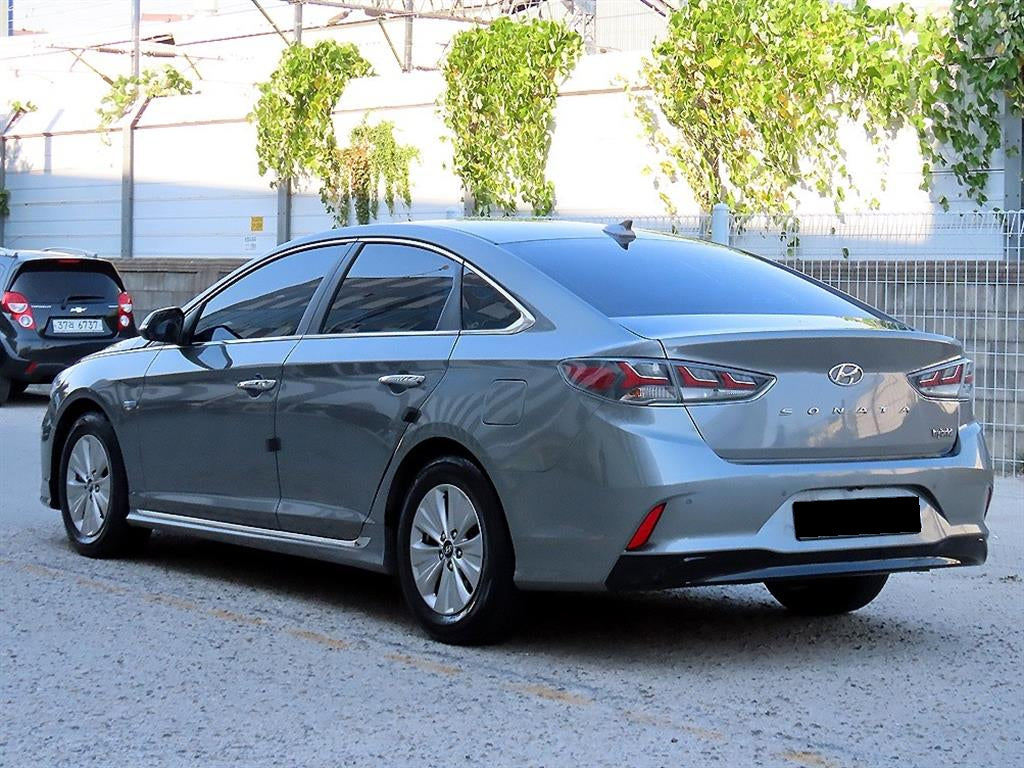 Hyundai Sonata — photo 03