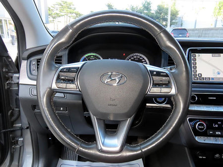 Hyundai Sonata — photo 08