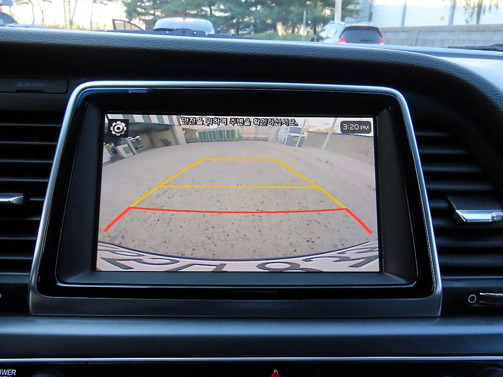 Hyundai Sonata — photo 15