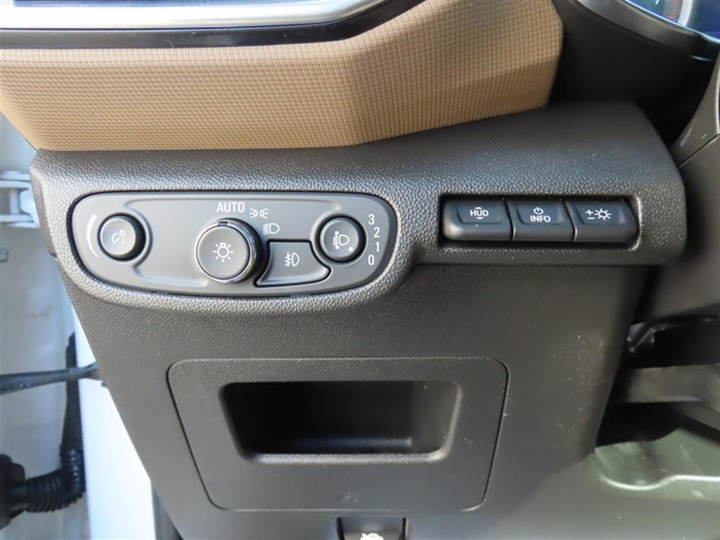 CHEVROLET Trailblazer — photo 12