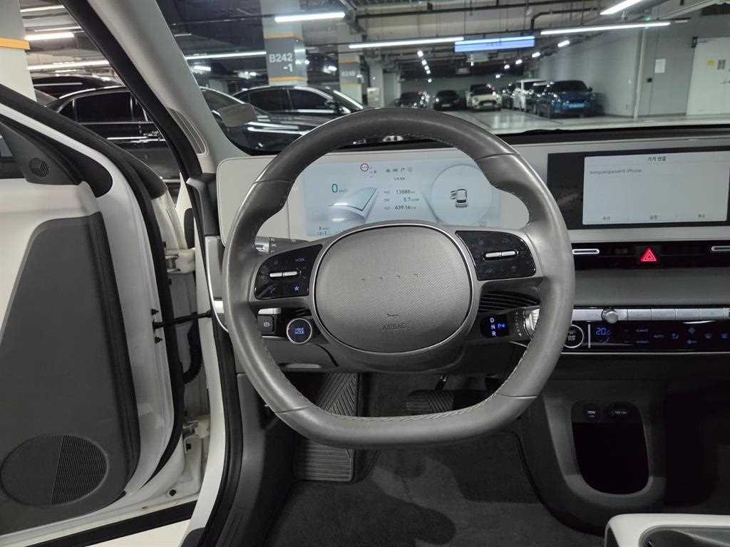 Hyundai Ioniq5 — photo 11