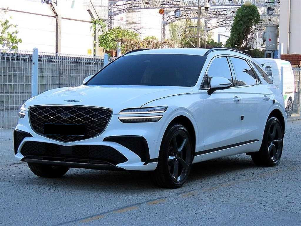 Genesis GV70 — photo 02