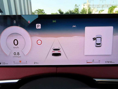 Genesis GV70 — photo 09