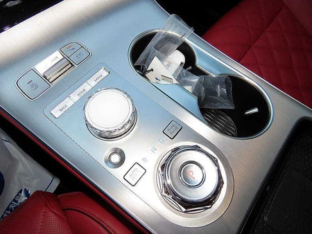 Genesis GV70 — photo 10