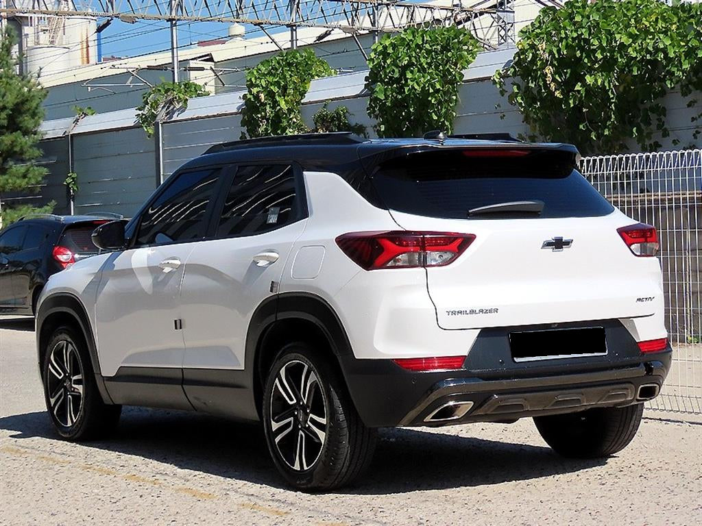 CHEVROLET Trailblazer — photo 03