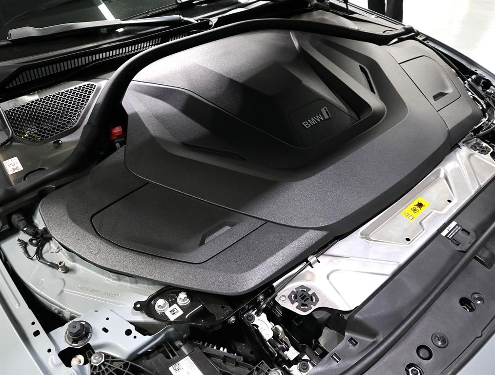 BMW i4 — photo 06