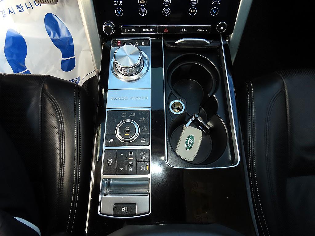 Land Rover Range Rover — photo 10