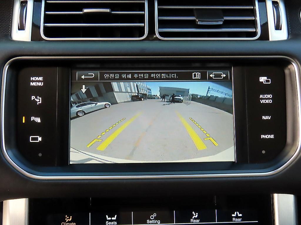 Land Rover Range Rover — photo 13