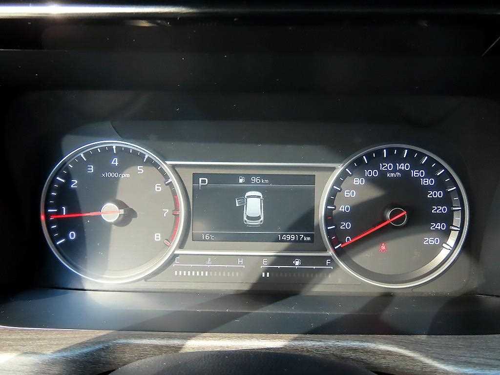 Kia Sorento — photo 09