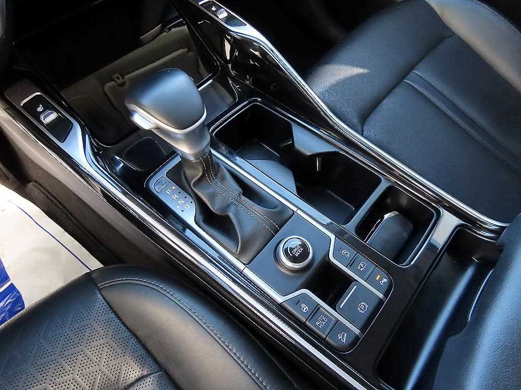 Kia Sorento — photo 10