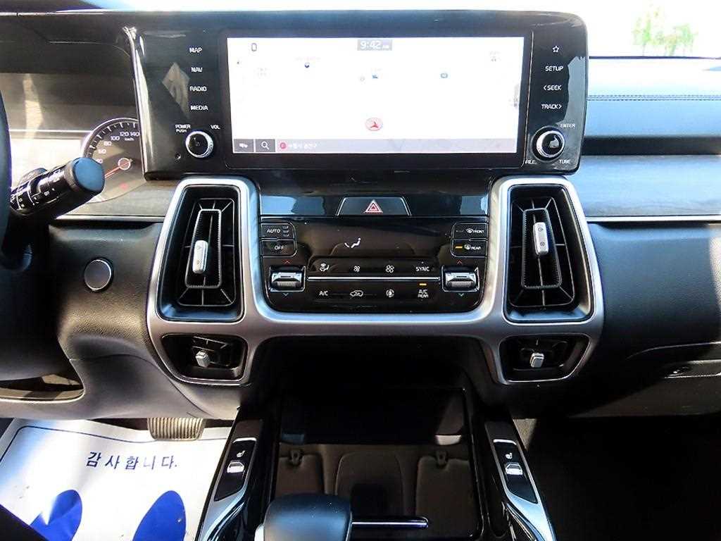 Kia Sorento — photo 13