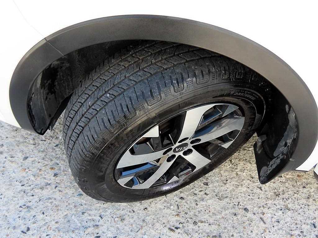 Kia Sorento — photo 20