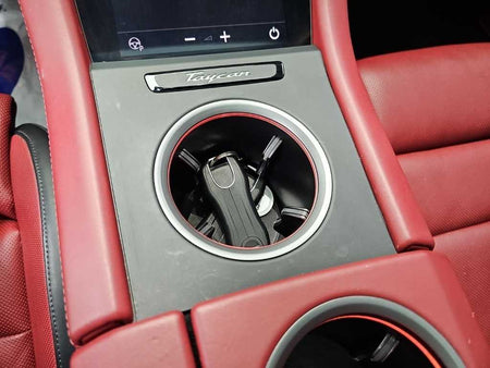 Porsche Taycan — photo 16