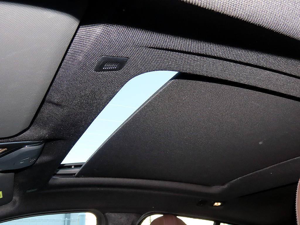 BMW X4 — photo 15