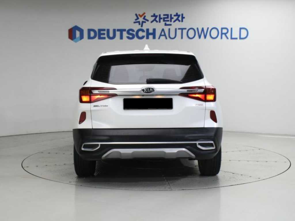 Kia Seltos — photo 03