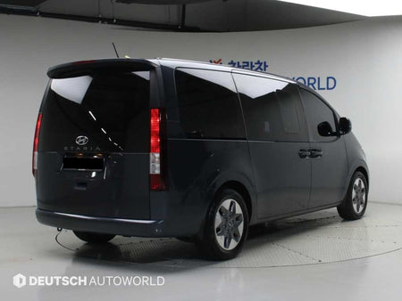 Hyundai Staria — photo 02