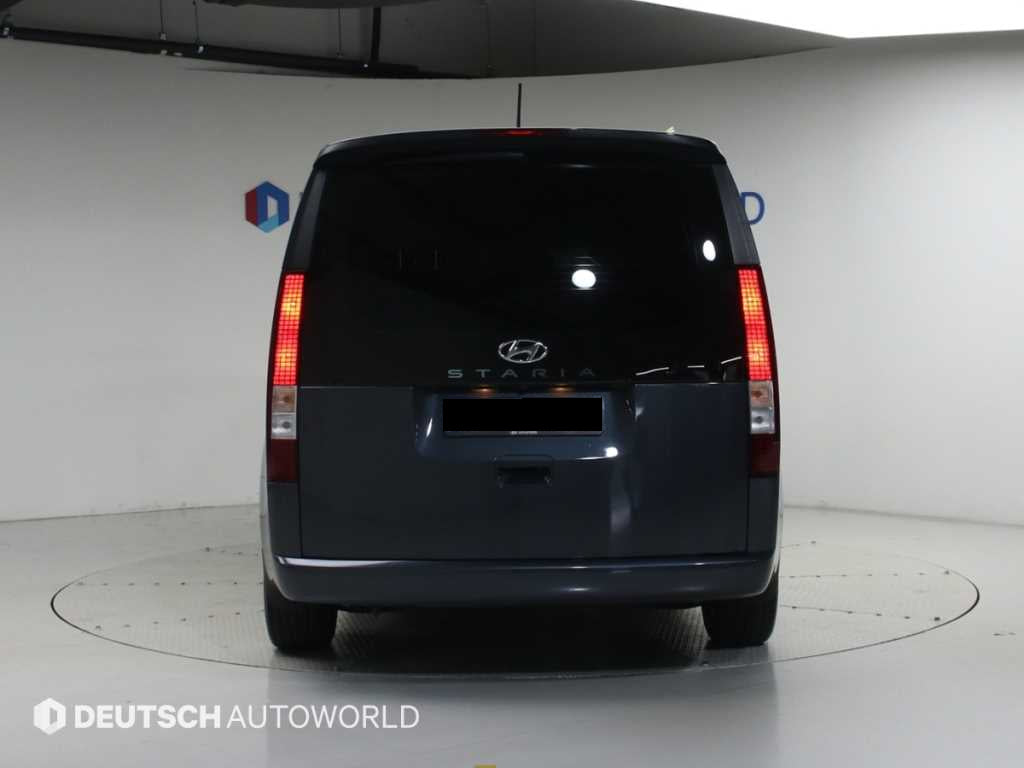 Hyundai Staria — photo 04