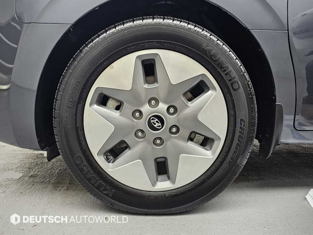 Hyundai Staria — photo 05