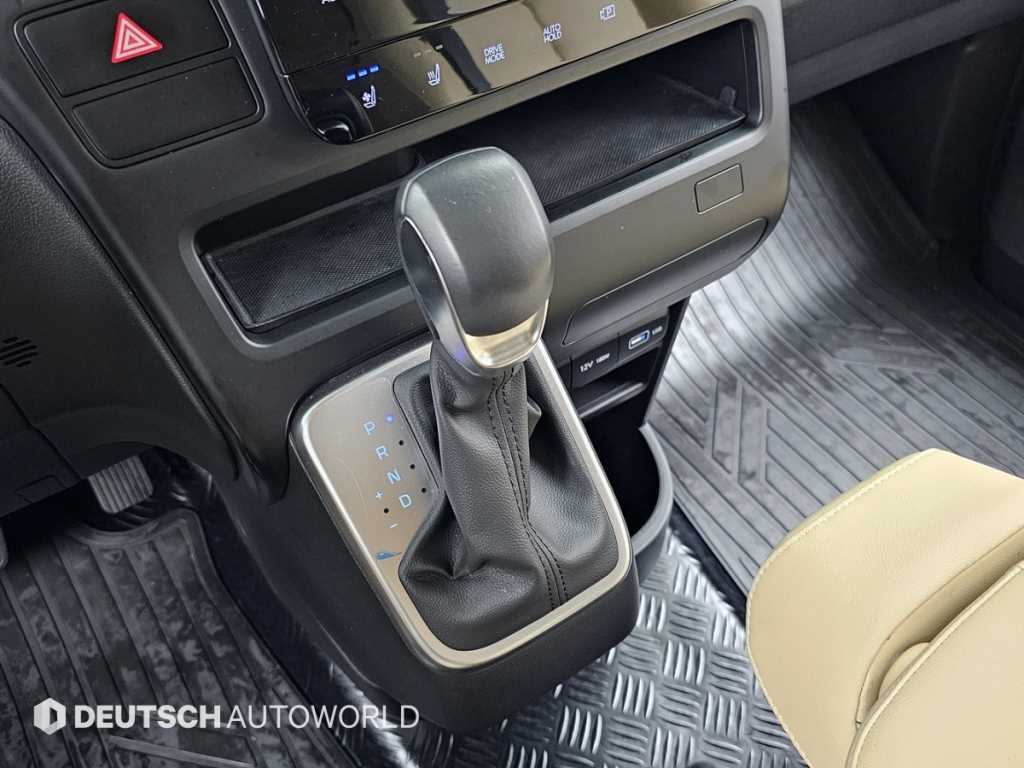 Hyundai Staria — photo 09