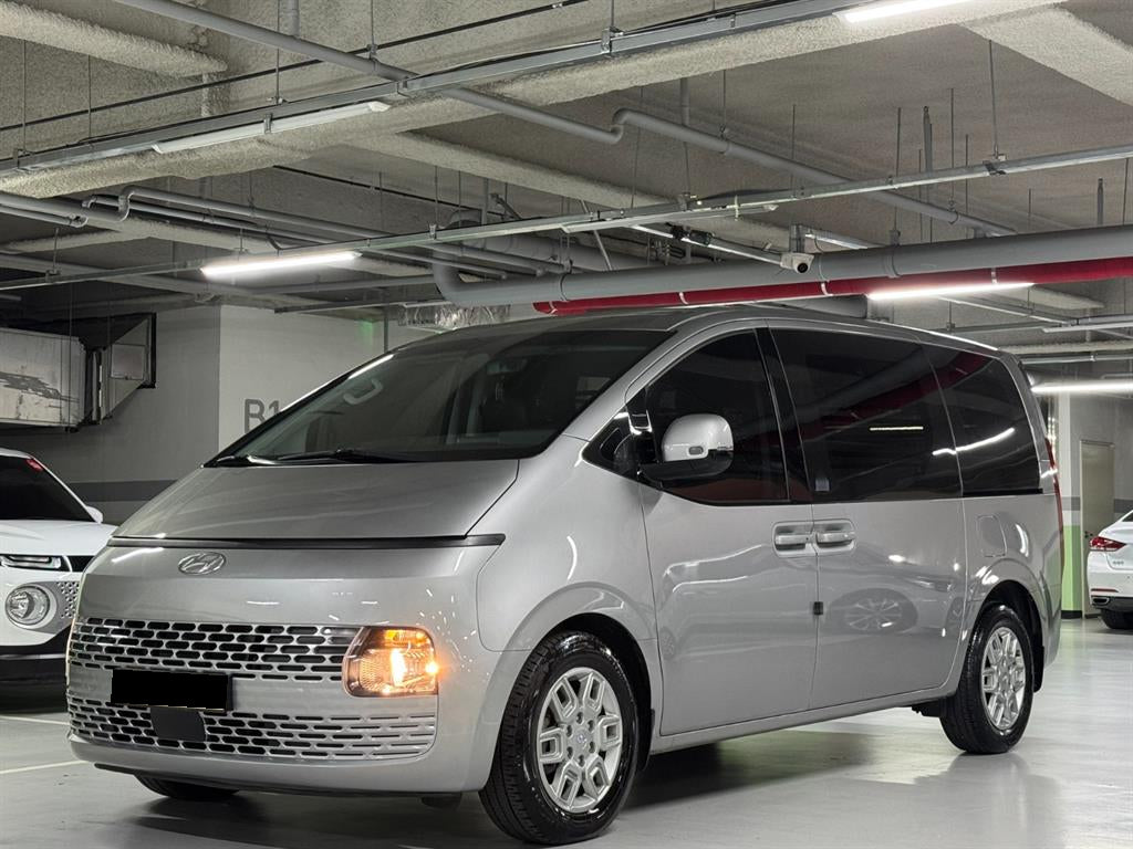 Hyundai Staria — photo 01