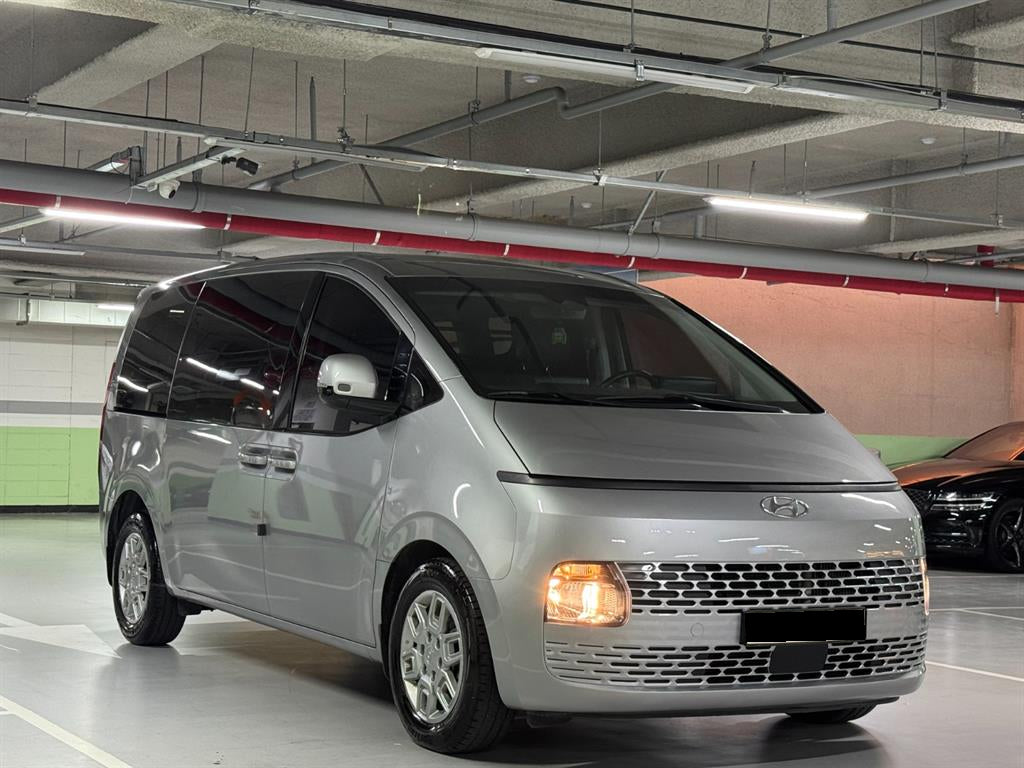 Hyundai Staria — photo 02