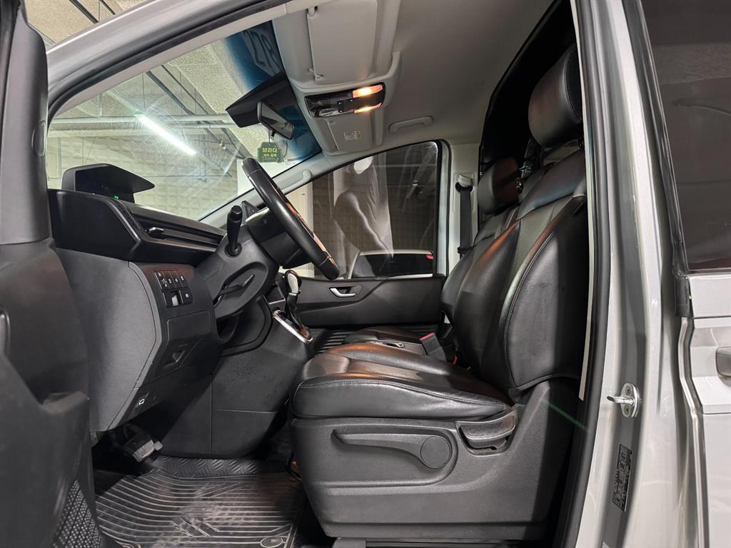 Hyundai Staria — photo 06