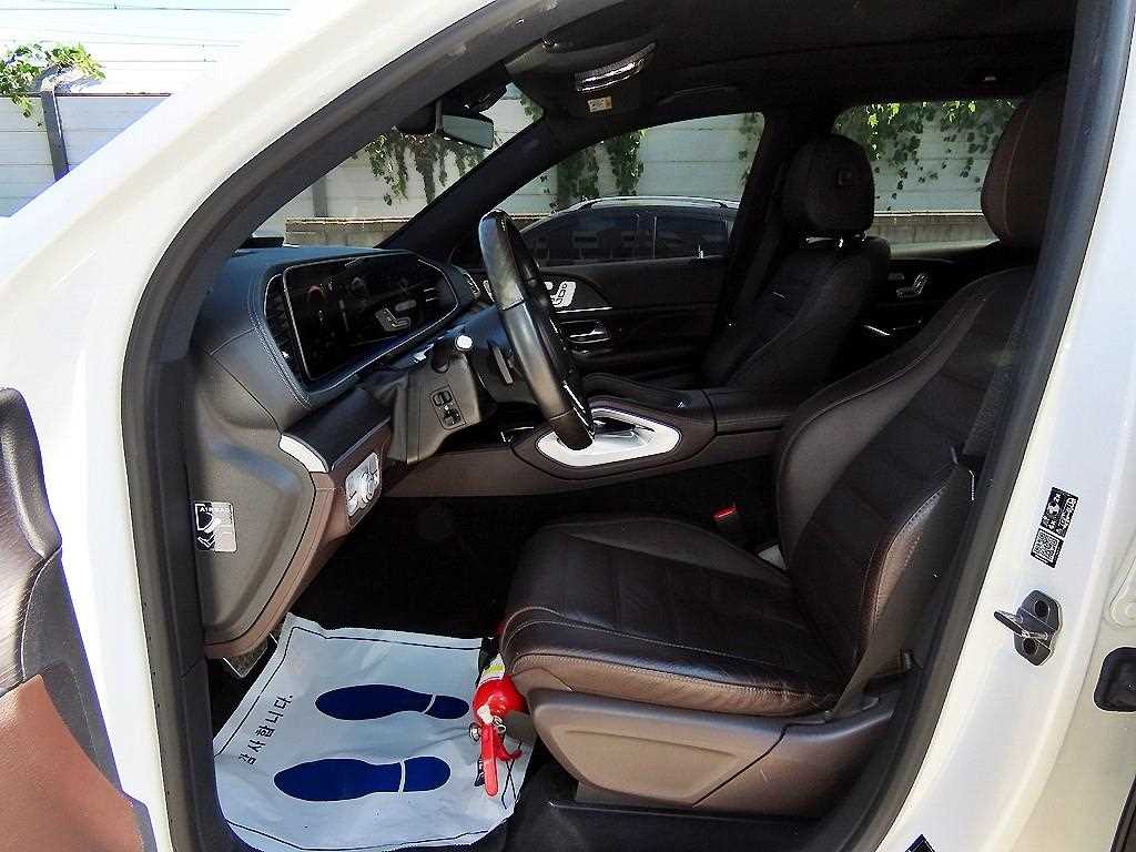 Mercedes-Benz GLS-Class — photo 05