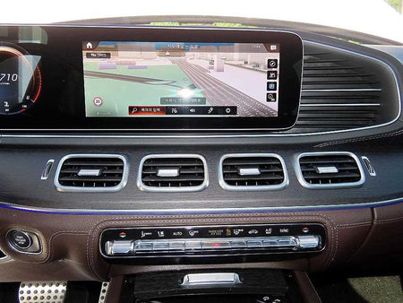 Mercedes-Benz GLS-Class — photo 14
