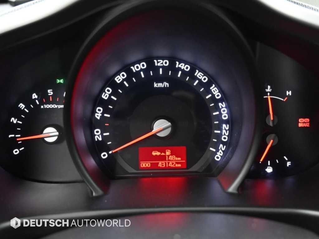 Kia Sportage — photo 08