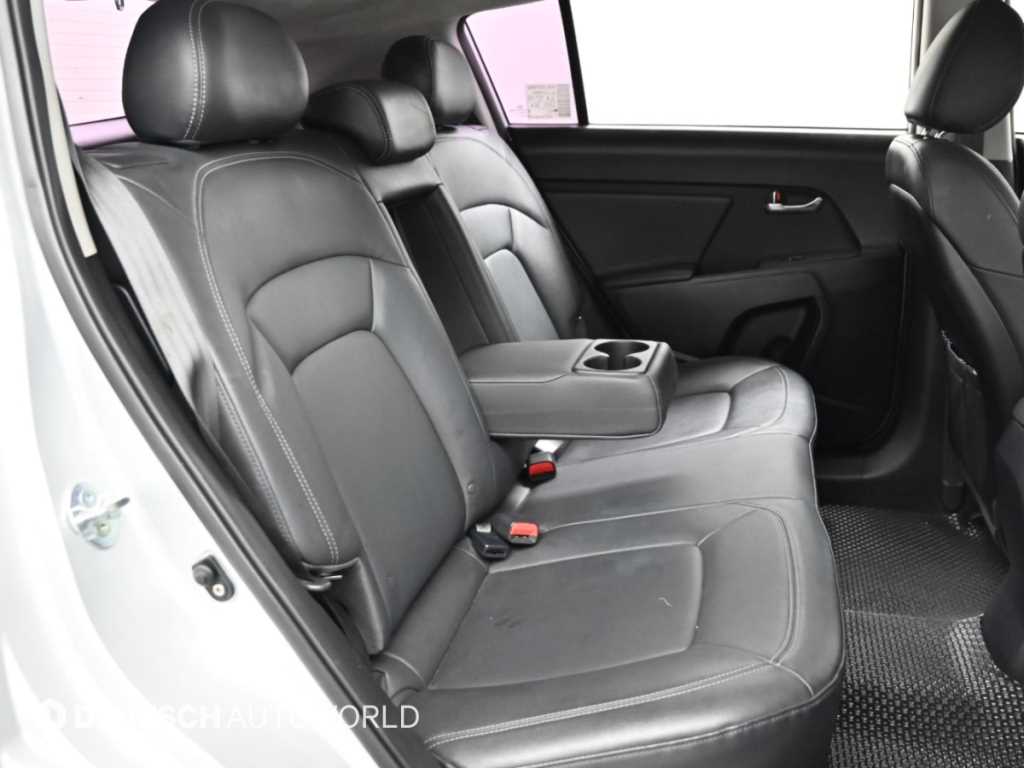Kia Sportage — photo 12