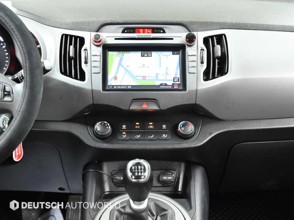 Kia Sportage — photo 14