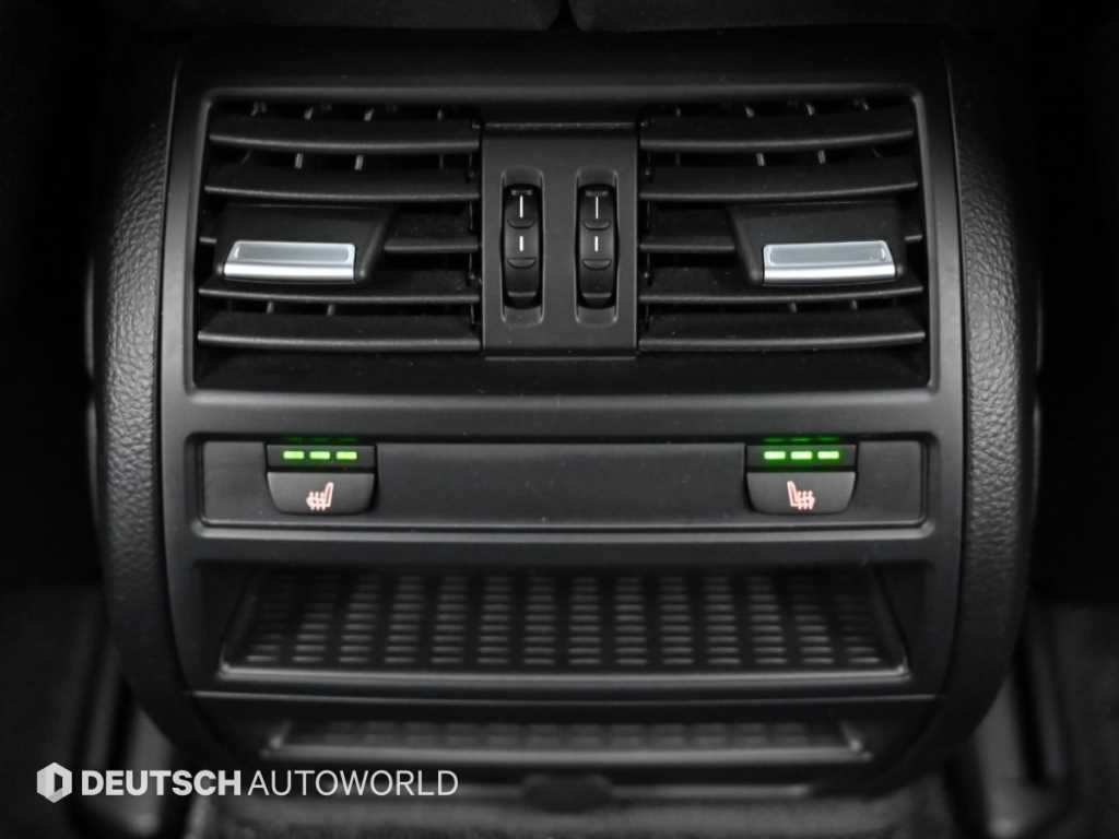 BMW 5-Series — photo 16