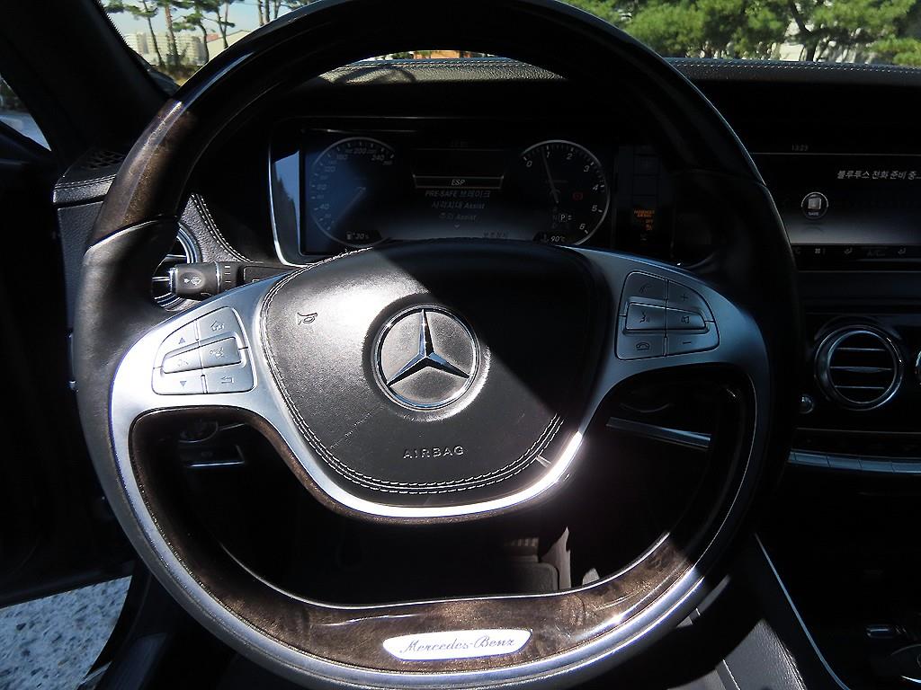 Mercedes-Benz S-Class — photo 08